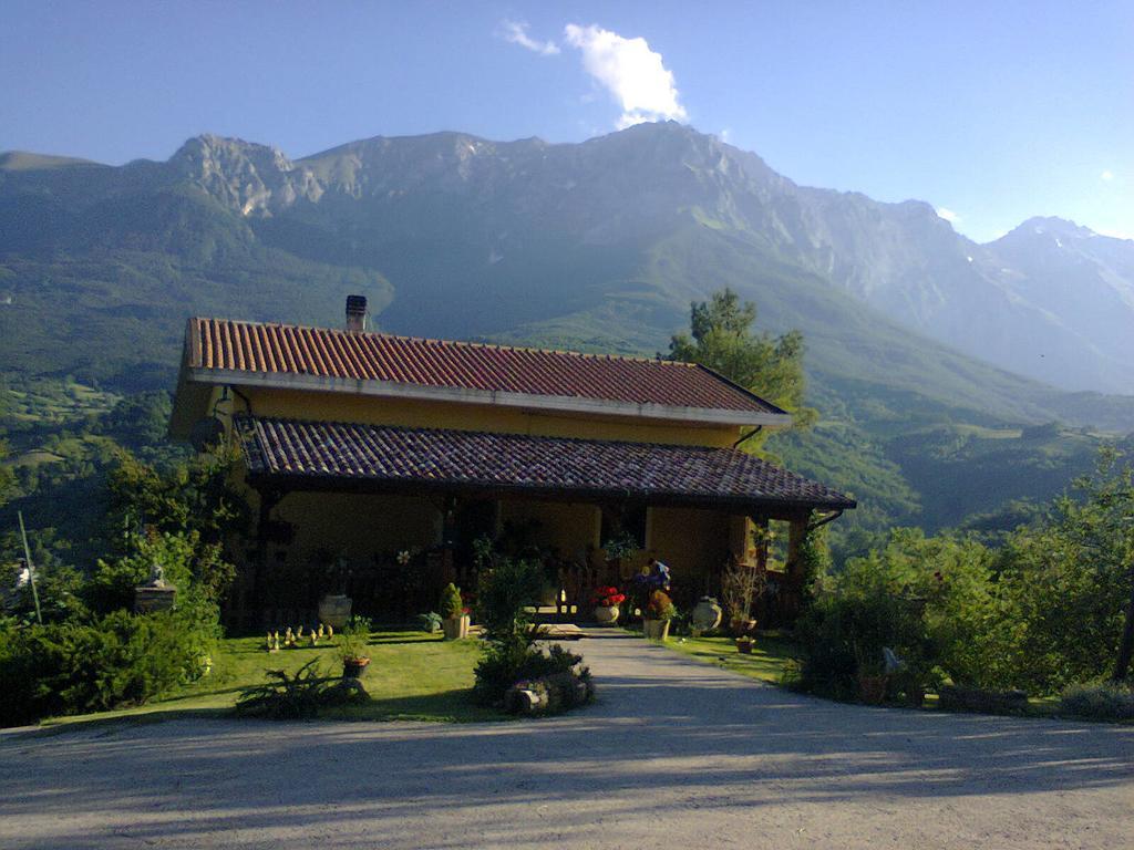 B&B Le Ginestre Castelli Exterior photo